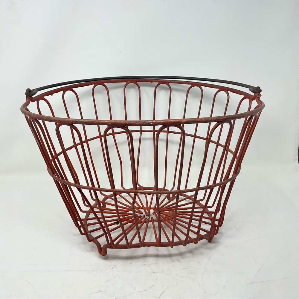 Vintage America orange Wire Basket
